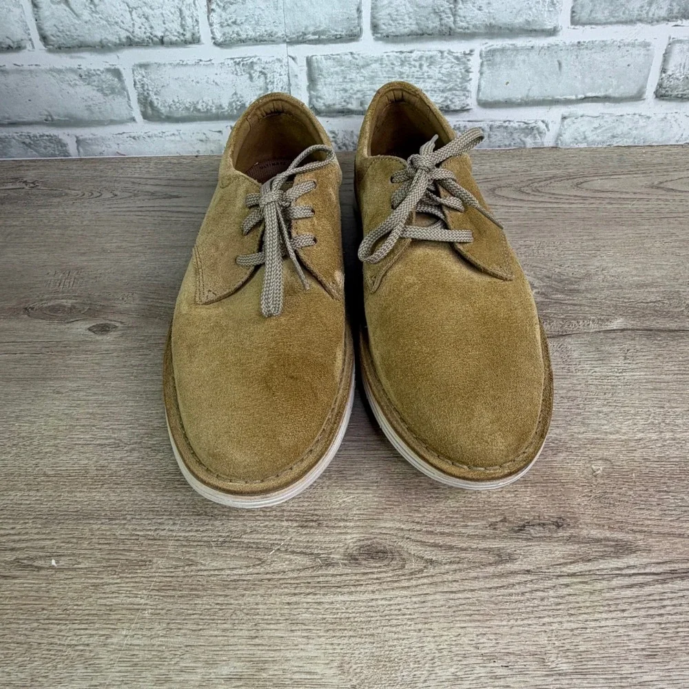 Clarks Collection Suede Shoes Tan Size 9.5